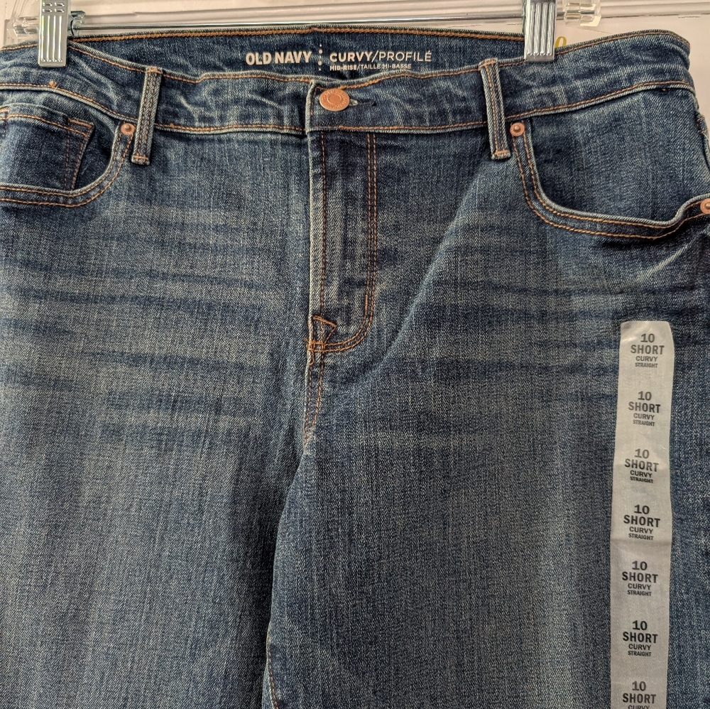 Old Navy Curvy Profile Straight Leg Jeans - Medium Blue